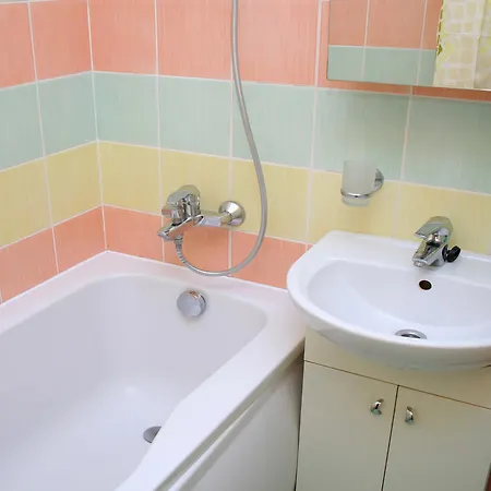 Apartment - Livoberezhna *