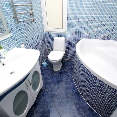 - Livoberezhna